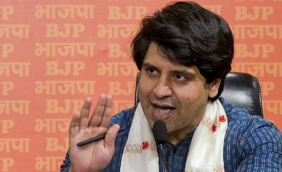 Shehzad Poonawalla sends a second resignation letter to BJP chief Nitin Nabin, seeking relief from his spokesperson role and party membership.